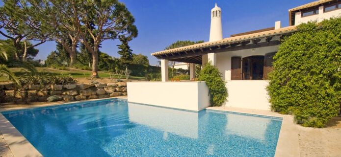 Ferienhaus mit Pool in Portugal